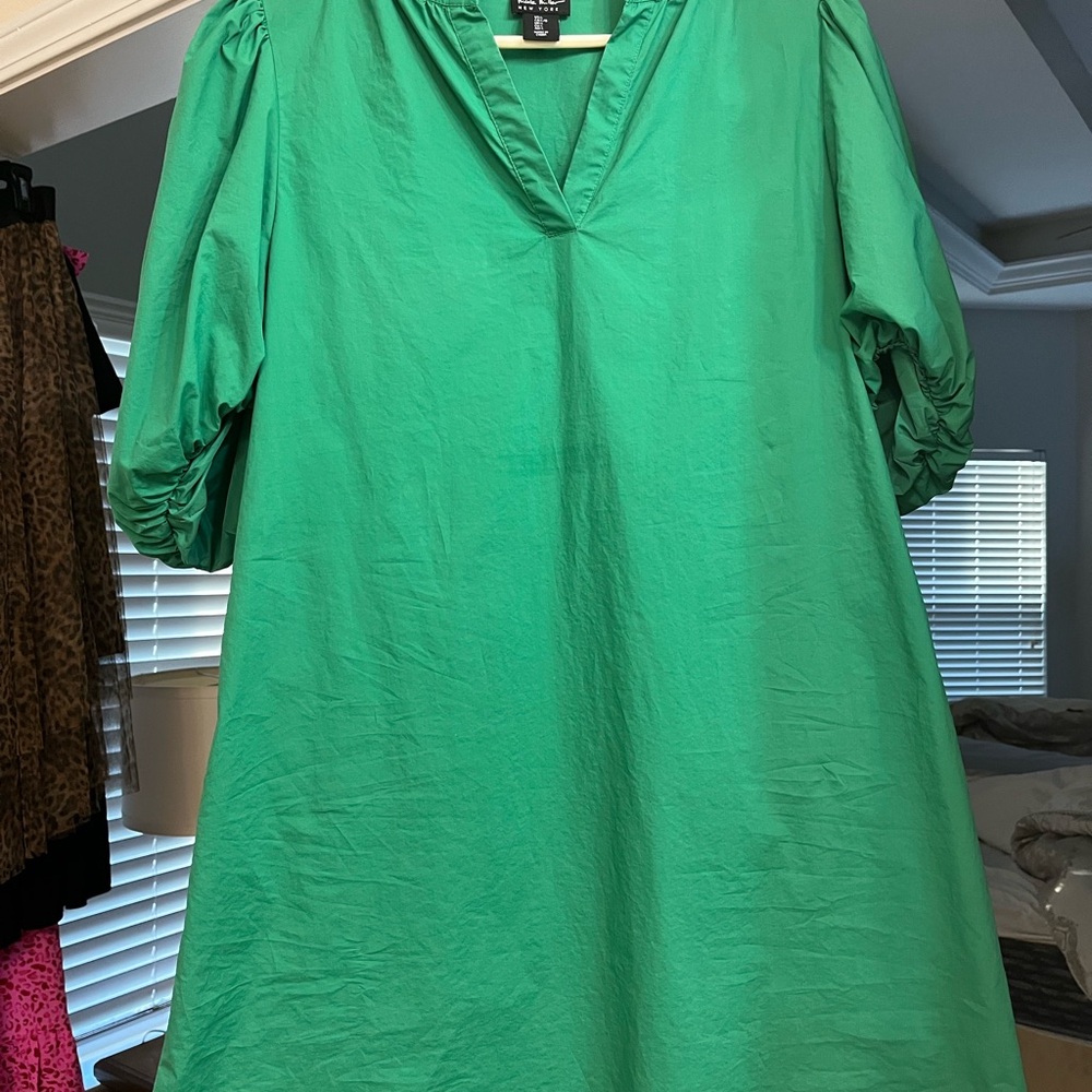 Nicole Miller Vibrant Green Blouse